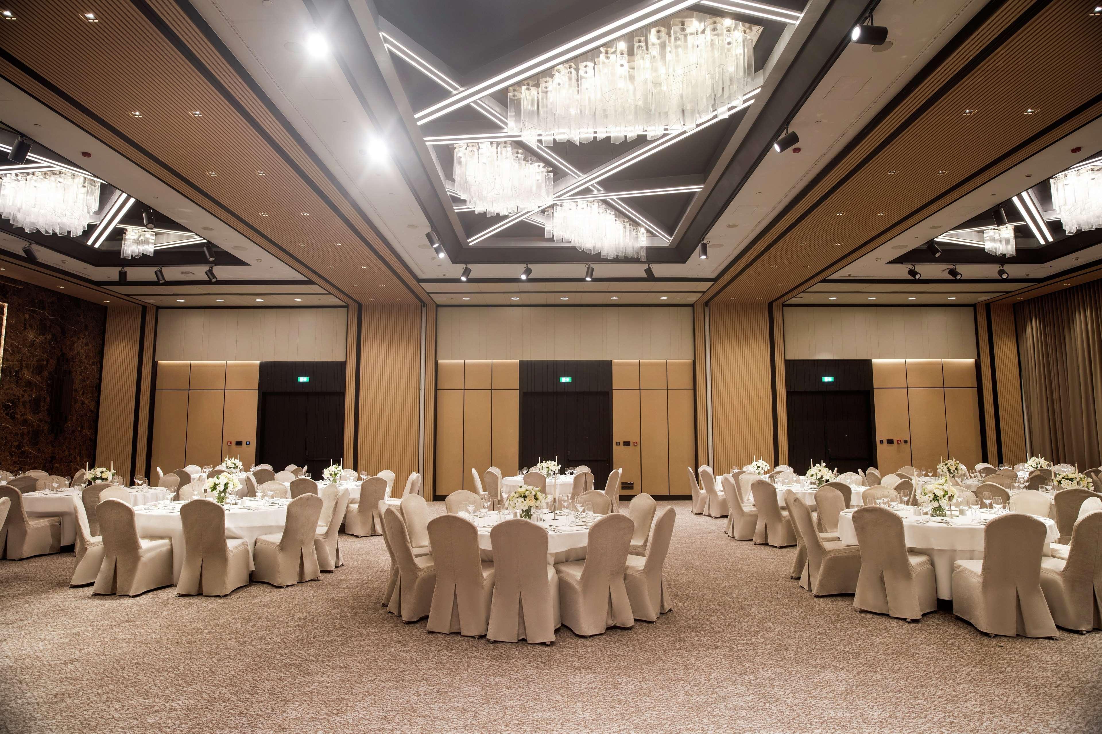 Готель Hilton Белград Екстер'єр фото The ballroom